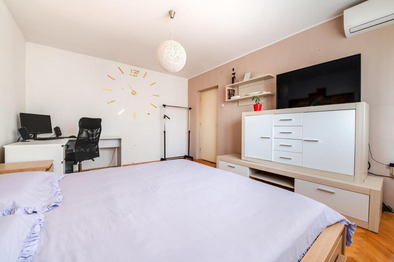Apartment Niksa Pula Eksteriør billede